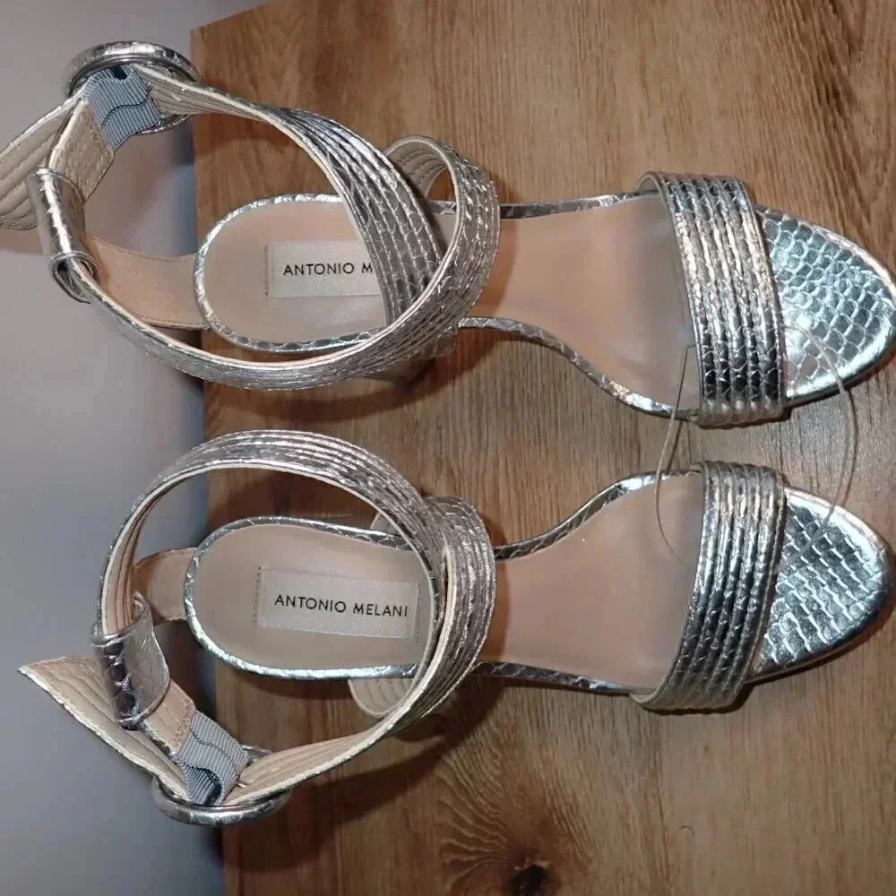 BRAND NEW Antonio Melani snakeskin heels size 8.5 - Picture 3 of 7